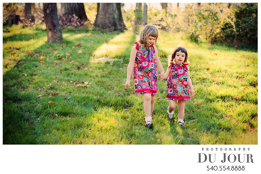 Sisters… sisters… who could ever live without a sister?: Loudoun County Photographer